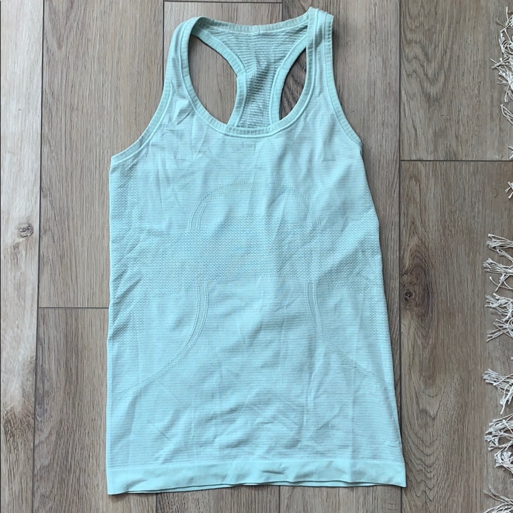 Lululemon tank top